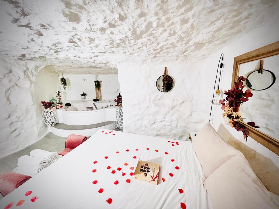 Casa Rural Las Colmenas Alcala del Jucar Bagian luar foto